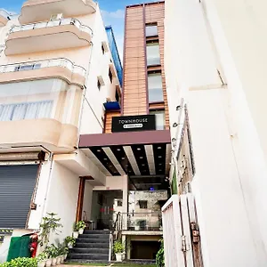 Townhouse Ram Katora Near Vishwanath Temple Formerly Sv Grand *** Varanasi